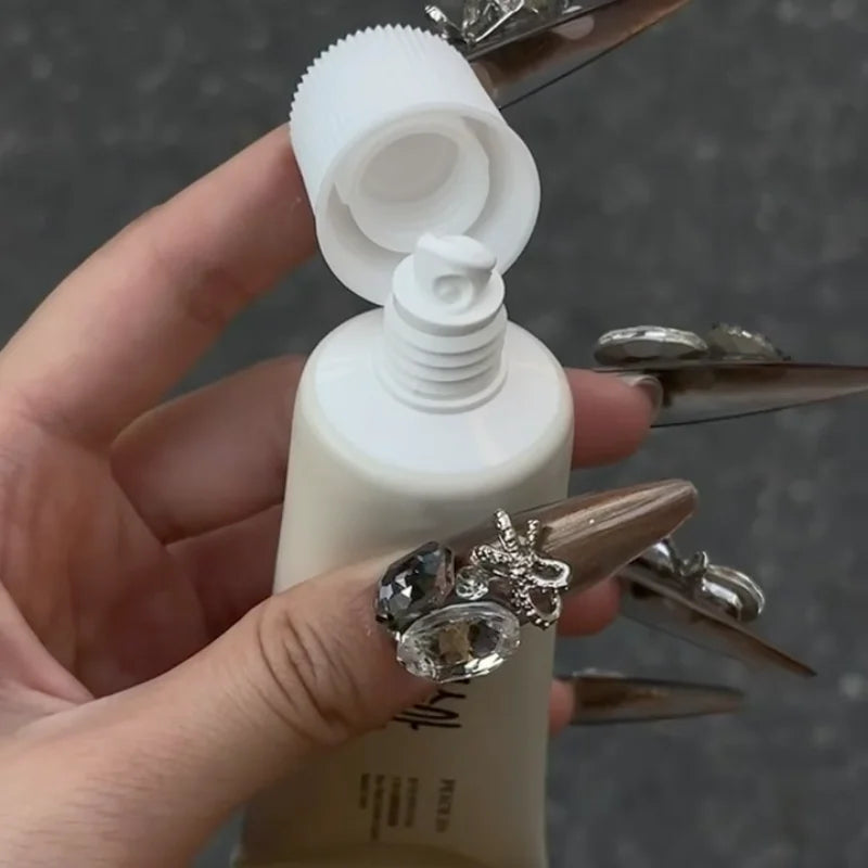 Korean Rice Essence Sunscreen Anti-ultraviolet Isolation Cream Outdoor Sunscreen Moisturizing And Nourishing Skin Concealer