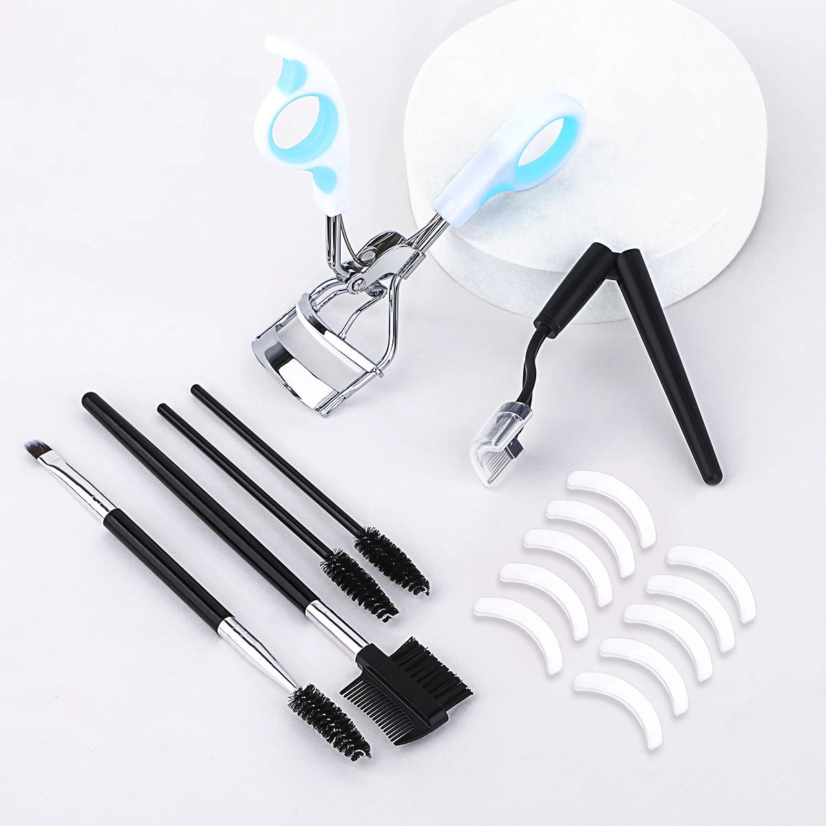 16 sets of eyelash curlers, including two-color eyelash curlers, eyebrow brushes, eyelash brushes, etc., daily beauty tools.