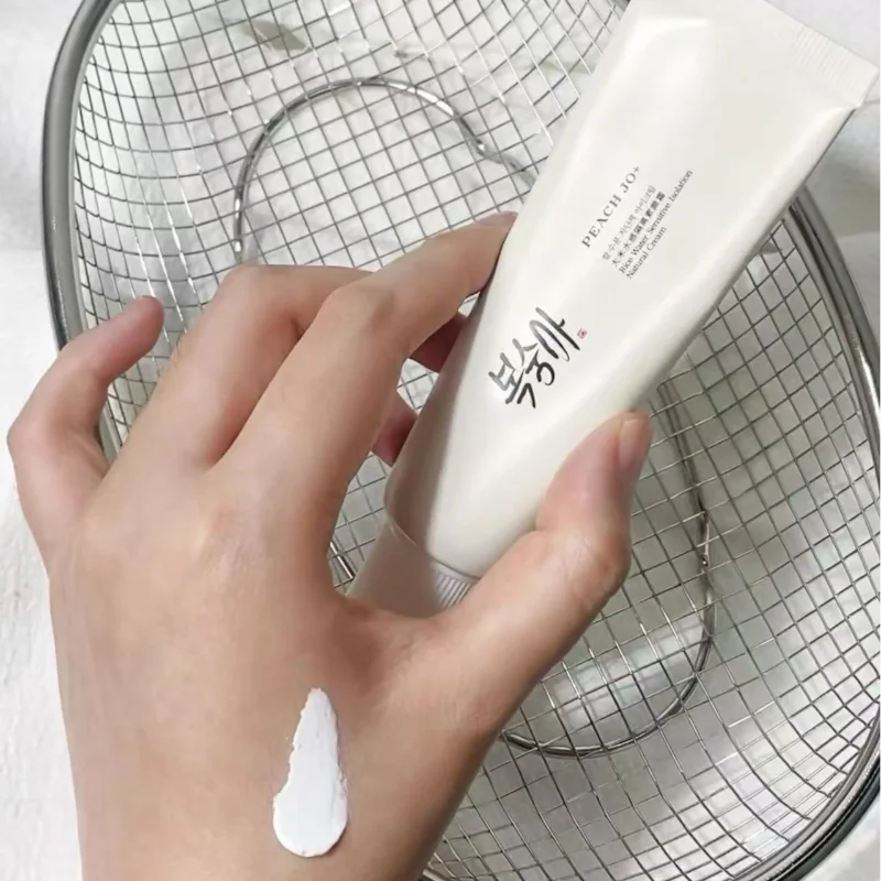 Korean Rice Essence Sunscreen Anti-ultraviolet Isolation Cream Outdoor Sunscreen Moisturizing And Nourishing Skin Concealer